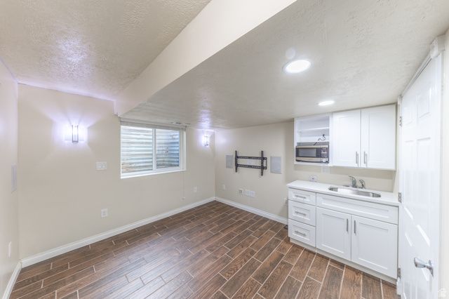 593 S 900 E, Layton, UT 84041