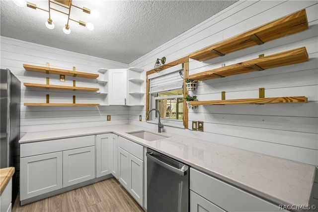 2021 NW 13th Avenue, Crystal River, FL 34428