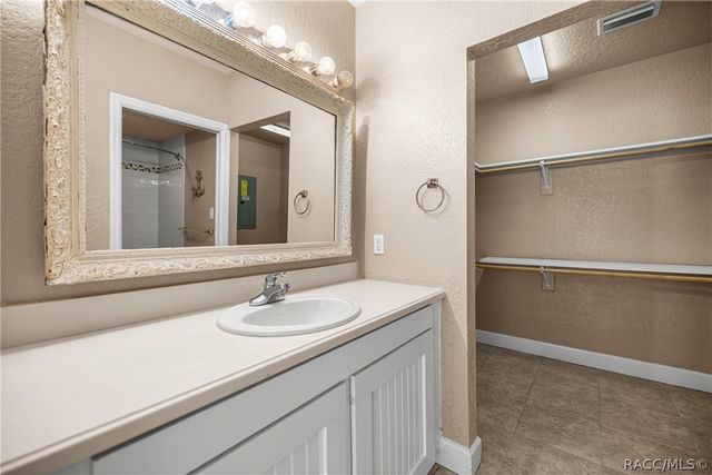 2021 NW 13th Avenue, Crystal River, FL 34428