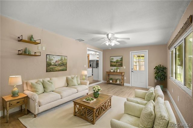 2021 NW 13th Avenue, Crystal River, FL 34428