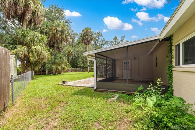 2021 NW 13th Avenue, Crystal River, FL 34428