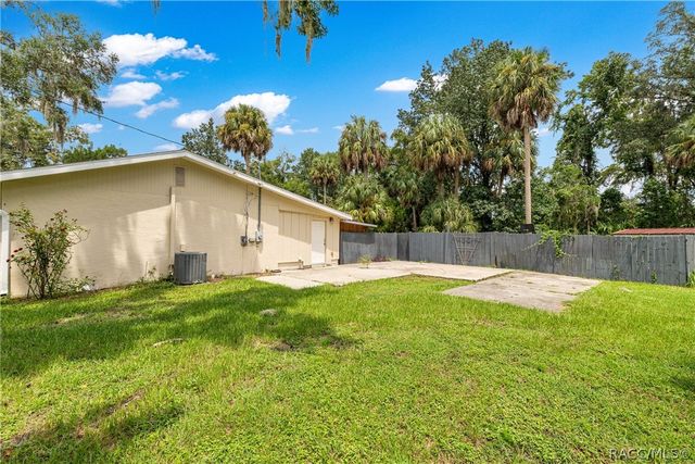 2021 NW 13th Avenue, Crystal River, FL 34428