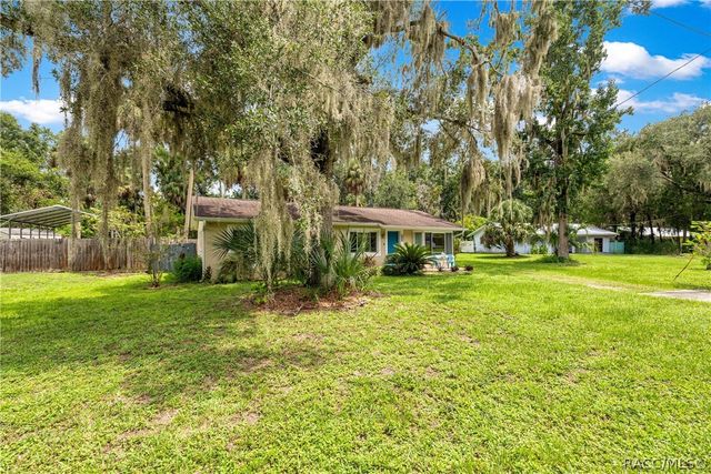 2021 NW 13th Avenue, Crystal River, FL 34428