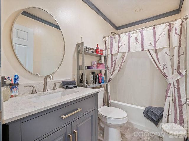 232 Langford Branch Road, Burnsville, NC 28714
