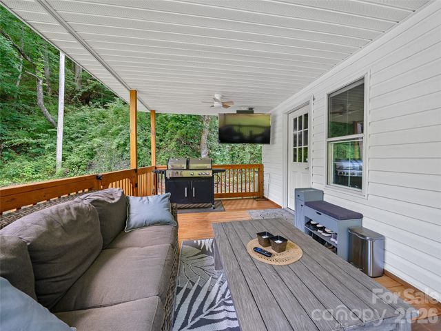 232 Langford Branch Road, Burnsville, NC 28714