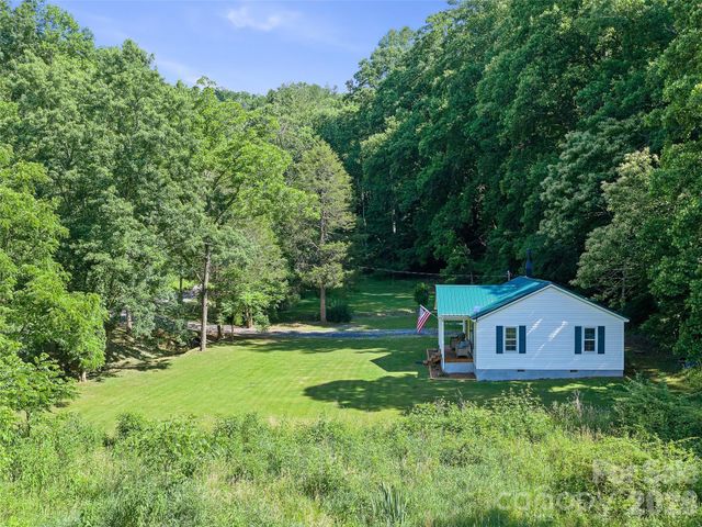 232 Langford Branch Road, Burnsville, NC 28714