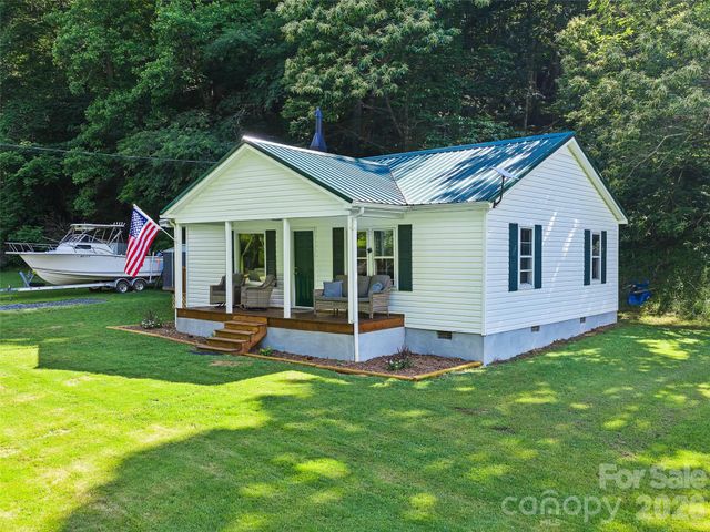232 Langford Branch Road, Burnsville, NC 28714