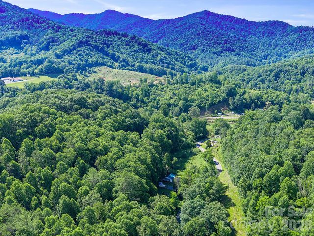232 Langford Branch Road, Burnsville, NC 28714