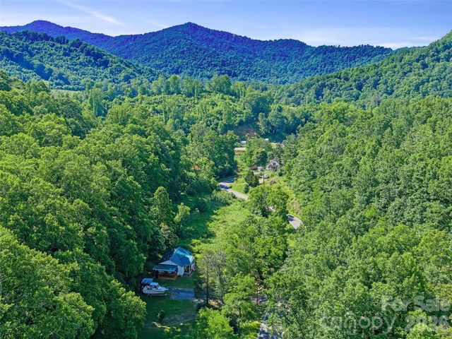 232 Langford Branch Road, Burnsville, NC 28714