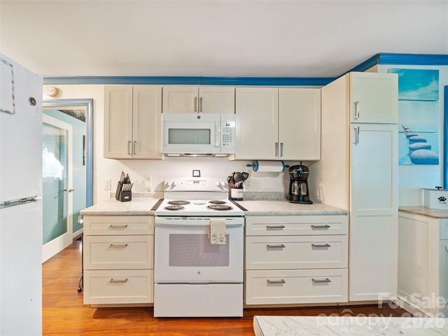 232 Langford Branch Road, Burnsville, NC 28714