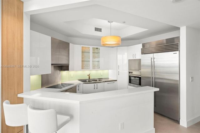 100 S Pointe Dr 501, Miami Beach, FL 33139