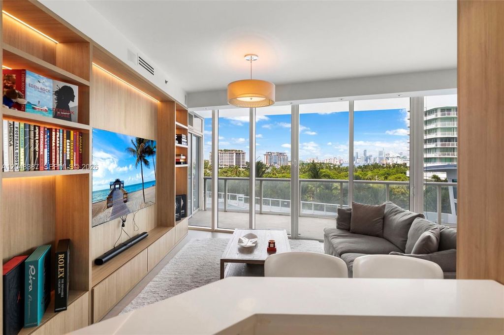 100 S Pointe Dr 501, Miami Beach, FL 33139