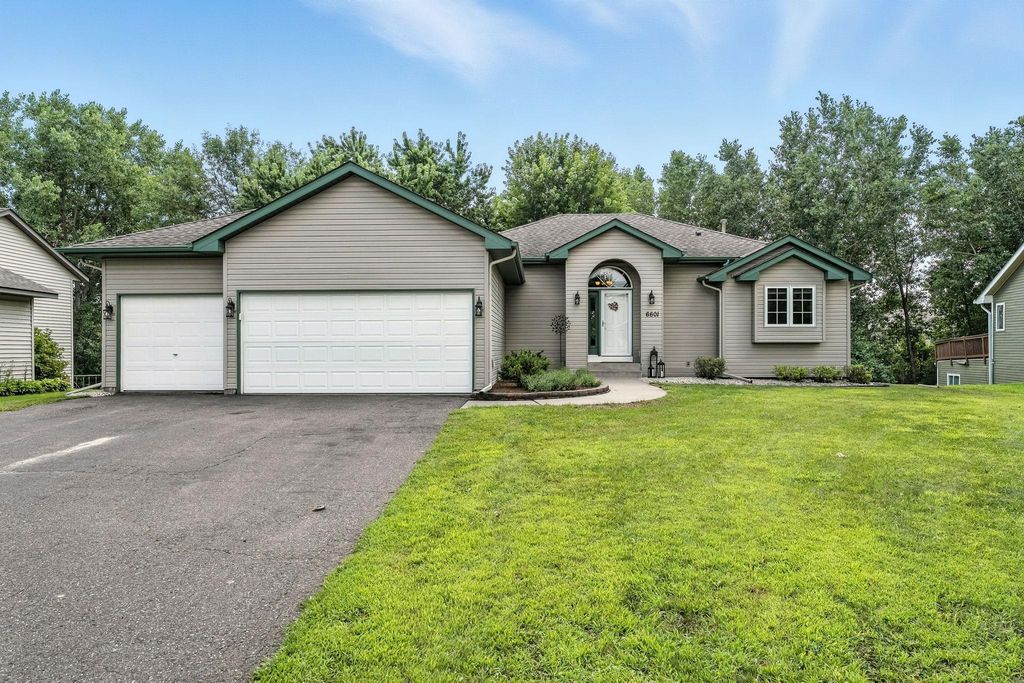 6601 88th Avenue N, Brooklyn Park, MN 55445