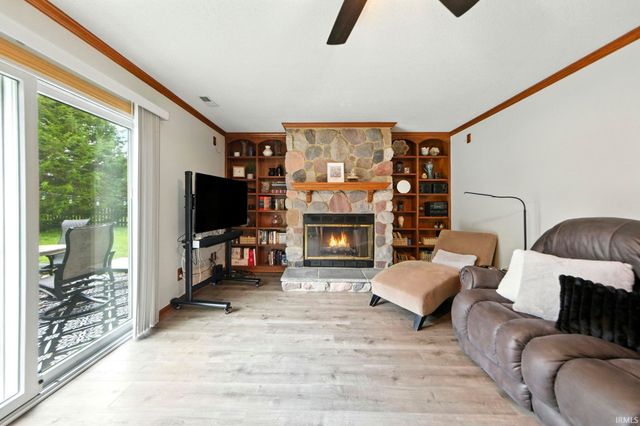 9708 Pioneer Trail, Leo, IN 46765