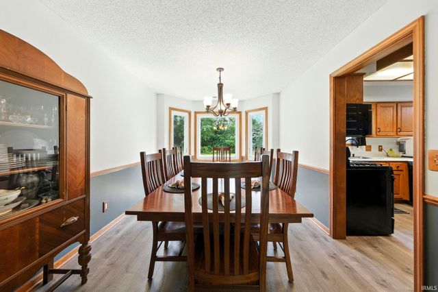 9708 Pioneer Trail, Leo, IN 46765