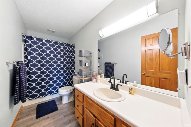 9708 Pioneer Trail, Leo, IN 46765