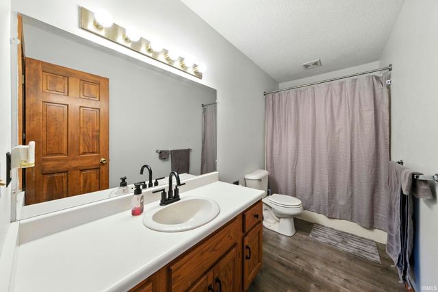 9708 Pioneer Trail, Leo, IN 46765