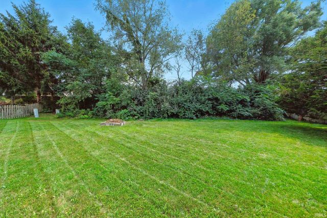 9708 Pioneer Trail, Leo, IN 46765