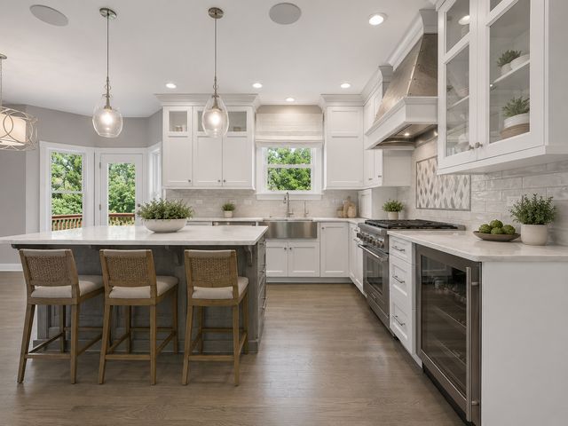 832 Bemis Road, Glen Ellyn, IL 60137