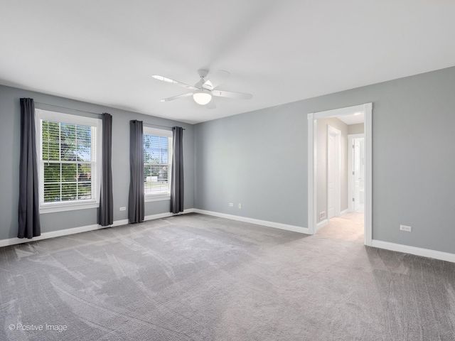 832 Bemis Road, Glen Ellyn, IL 60137