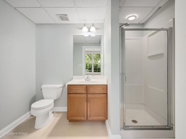832 Bemis Road, Glen Ellyn, IL 60137