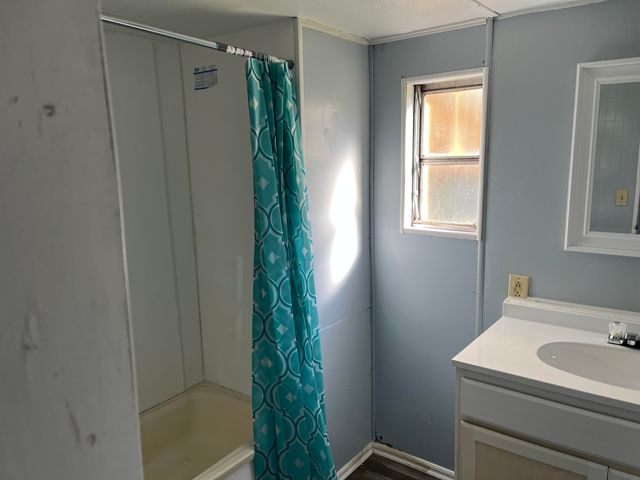 109 Ellis St, Leesville, LA 71446