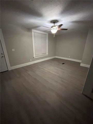 1509 N 10th Street, St Joseph, MO 64501