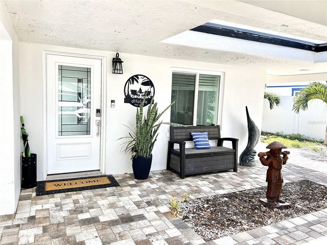11405 8TH STREET E, Treasure Island, FL 33706