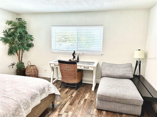 11405 8TH STREET E, Treasure Island, FL 33706