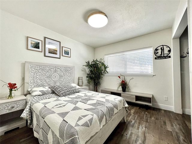 11405 8TH STREET E, Treasure Island, FL 33706