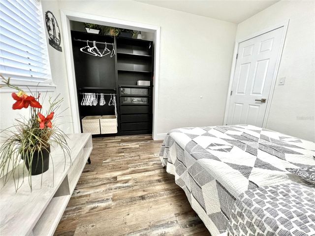11405 8TH STREET E, Treasure Island, FL 33706