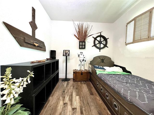 11405 8TH STREET E, Treasure Island, FL 33706