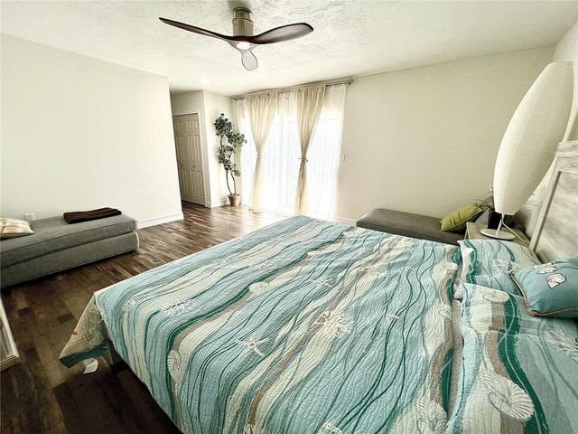 11405 8TH STREET E, Treasure Island, FL 33706