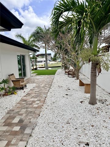 11405 8TH STREET E, Treasure Island, FL 33706