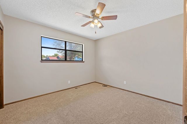 5315 W Robinson St, Wichita, KS 67212