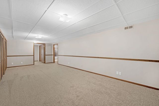 5315 W Robinson St, Wichita, KS 67212