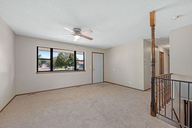 5315 W Robinson St, Wichita, KS 67212