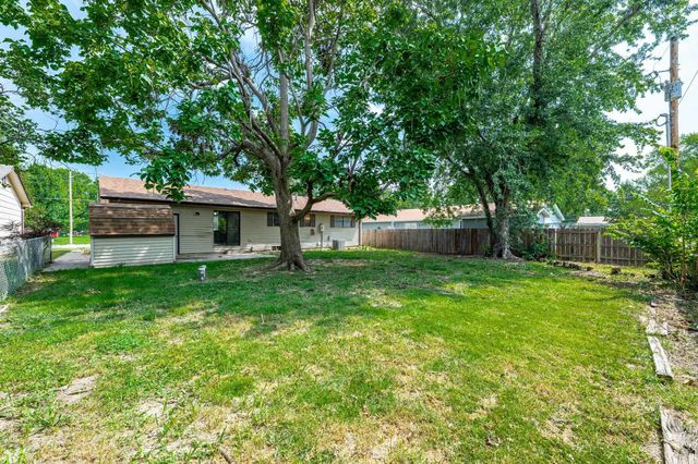 5315 W Robinson St, Wichita, KS 67212
