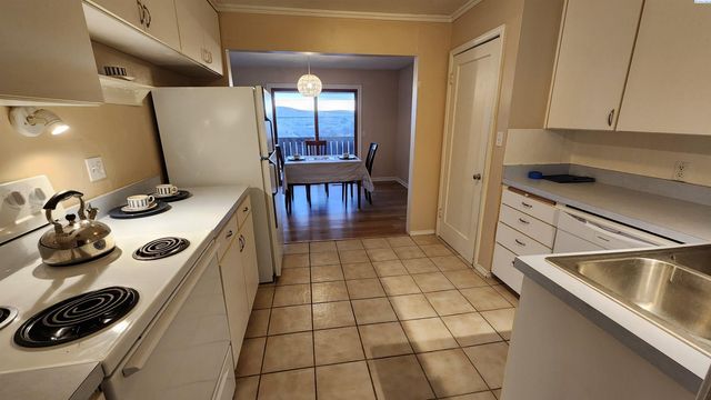 805 NW Clifford, Pullman, WA 99163