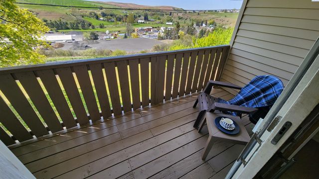 805 NW Clifford, Pullman, WA 99163