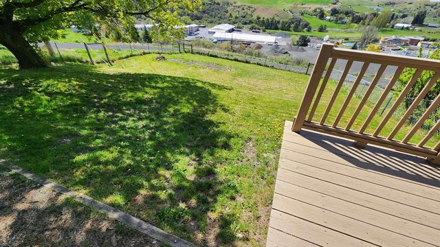 805 NW Clifford, Pullman, WA 99163