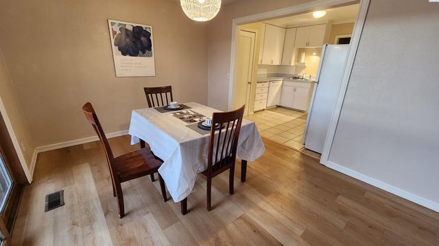 805 NW Clifford, Pullman, WA 99163