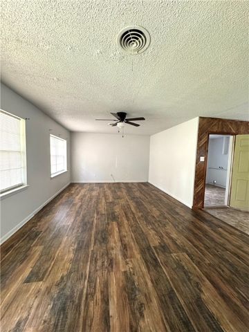 29 5th Avenue, Dardanelle, AR 72834