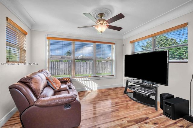 2825 SW 5th St, Fort Lauderdale, FL 33312