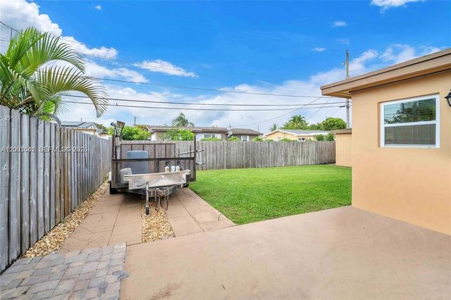 2825 SW 5th St, Fort Lauderdale, FL 33312