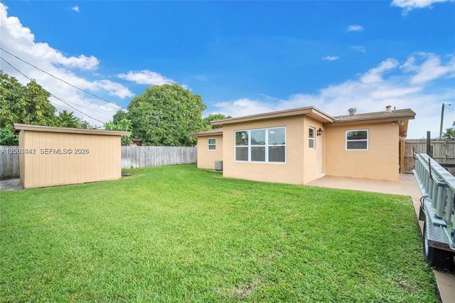 2825 SW 5th St, Fort Lauderdale, FL 33312