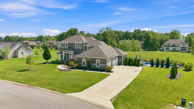 5990 Menza Drive, Auburn, IN 46706