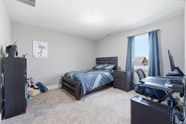 5990 Menza Drive, Auburn, IN 46706