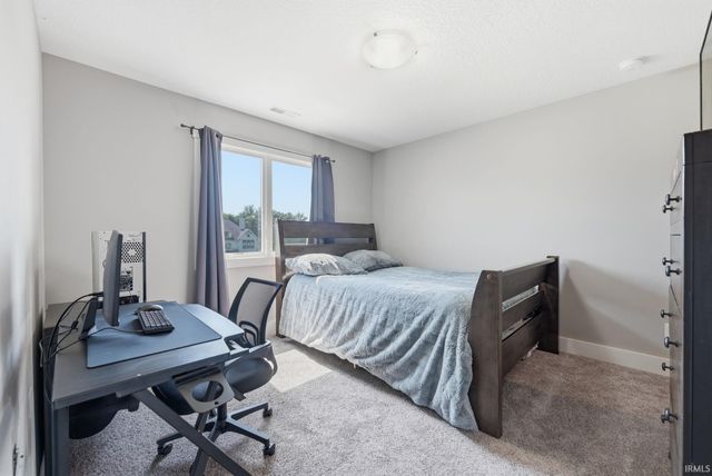 5990 Menza Drive, Auburn, IN 46706
