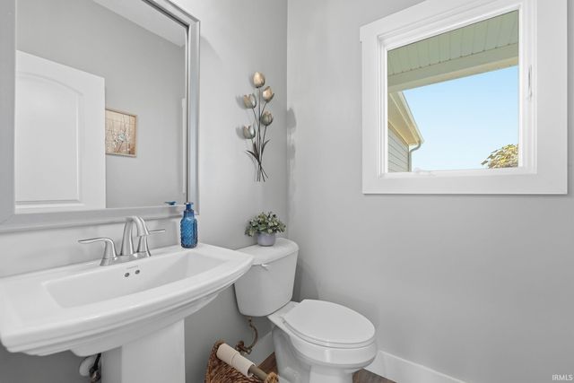 5990 Menza Drive, Auburn, IN 46706